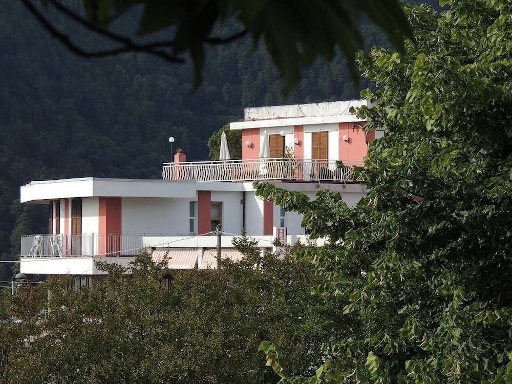 Albergo San Carlo Massa  Exterior foto